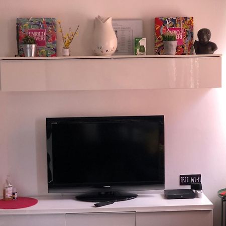 La Casa Colorata Apartment Pisa Luaran gambar